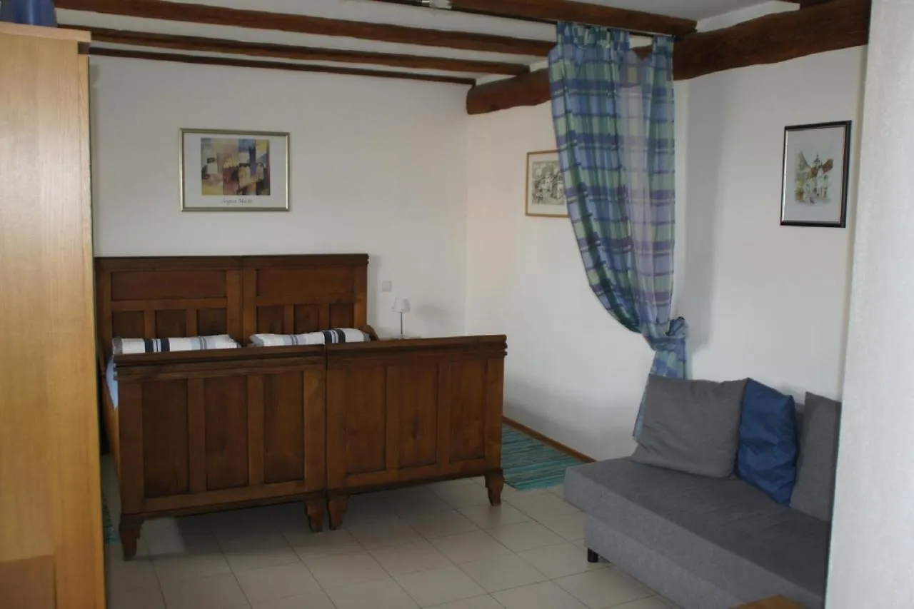Apartment Ferienwohnung An Der Stadtmauer Dettelbach